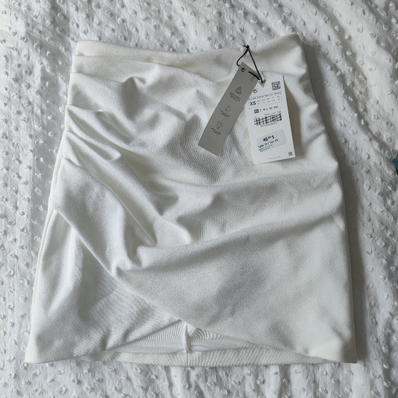 Zara ruched short skirt - Picture 6 of 6